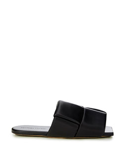 Black Leather Maxi Intreccio Slipper