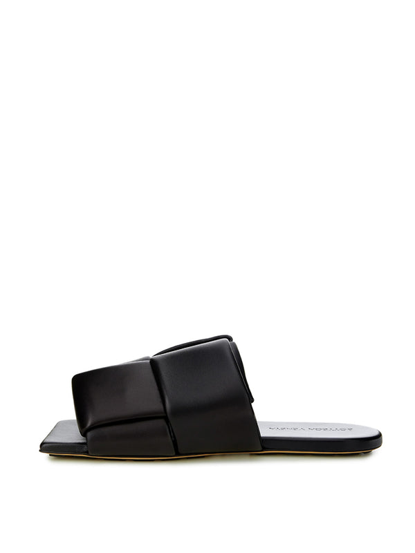 Black Leather Maxi Intreccio Slipper