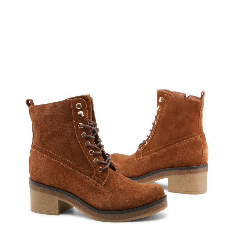 More Shoes: E&D Designer Brands