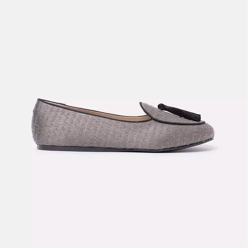 Gray Flat Shoe