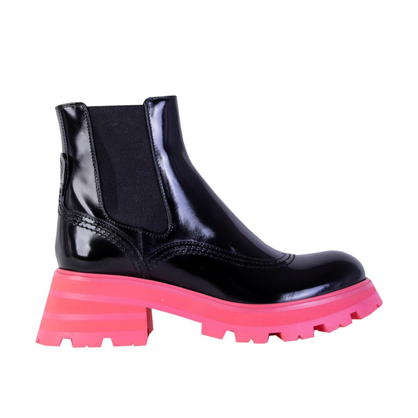 Alexander McQueen Fluo Pink Sole Chelsea Boots